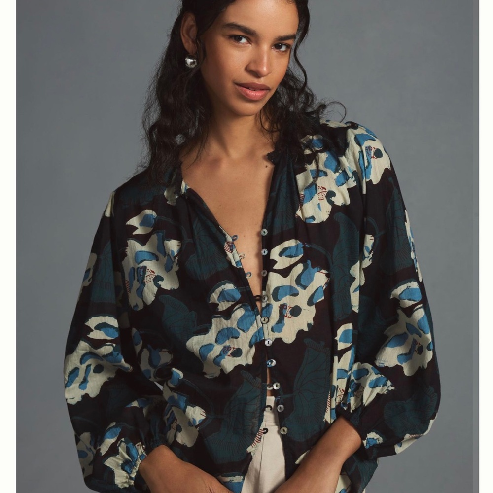Velvet by Graham & Spencer Black and Blue Floral Blouse